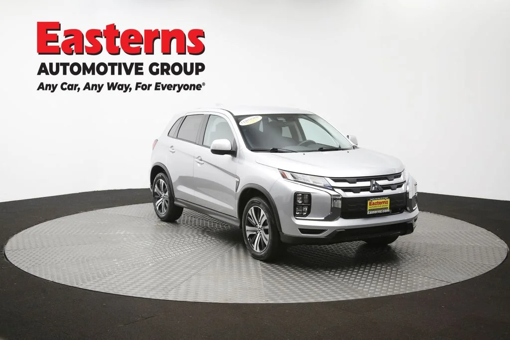 Used 2025 Silver Mitsubishi 2.0 SE image 85
