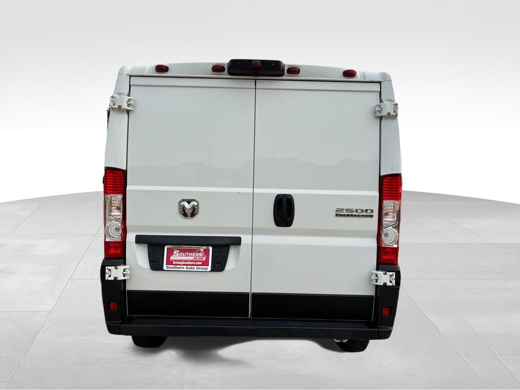 Used 2025 White Ram Base image 4