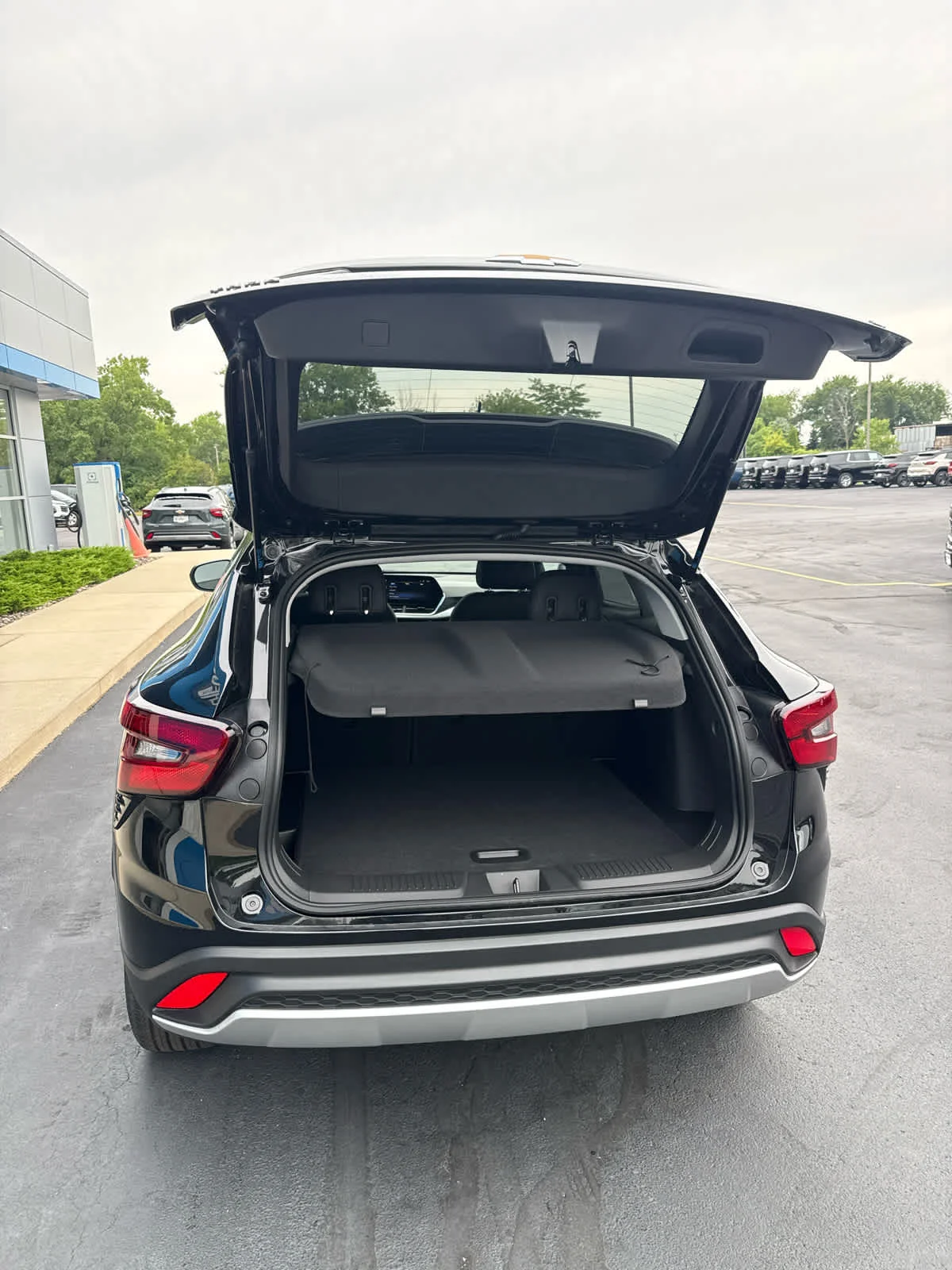 2026 Chevrolet Trax LT - Photo 9