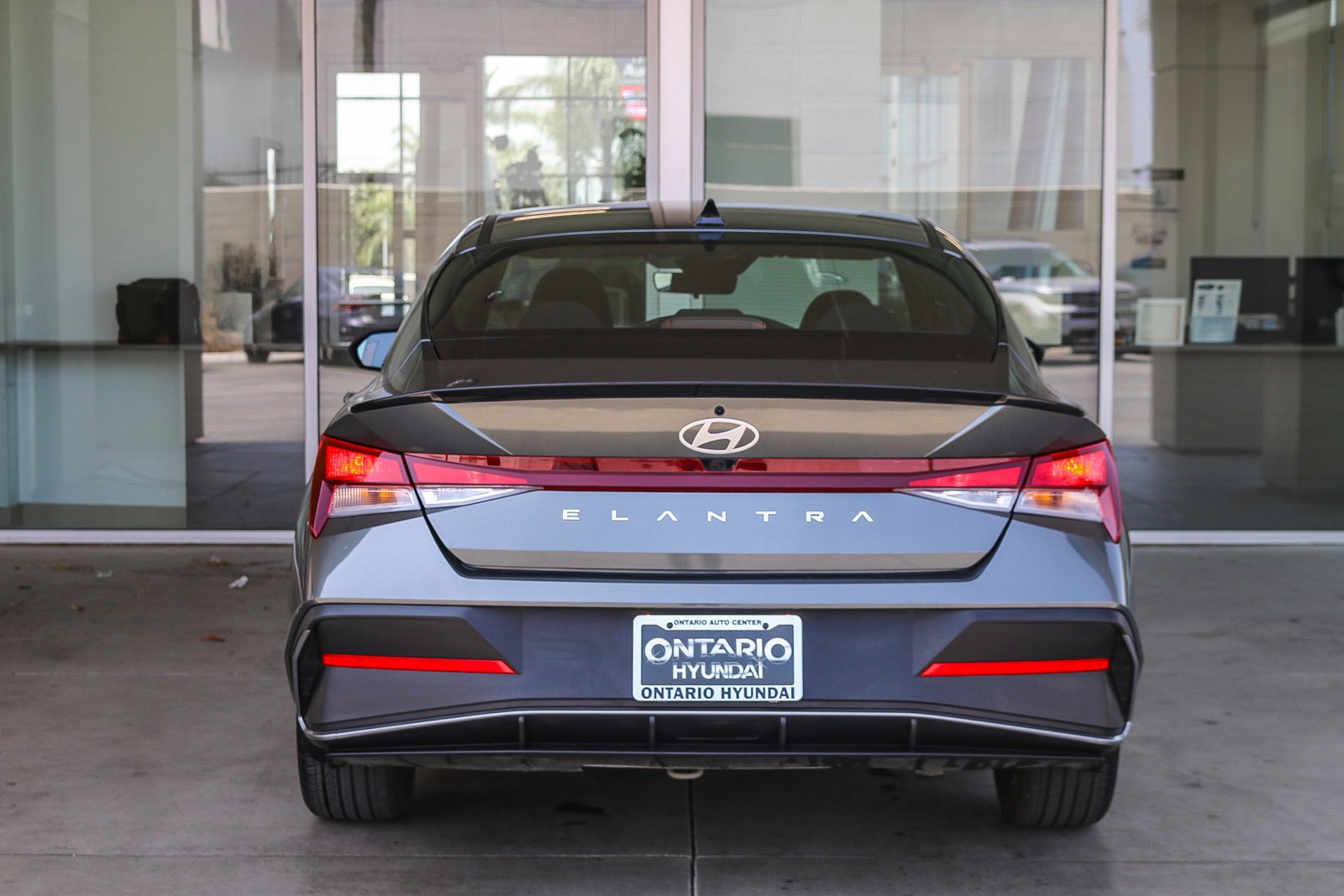 2025 Hyundai Elantra SEL - Photo 8