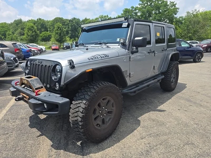 Used 2014 Gray Jeep Unlimited Sport image 3