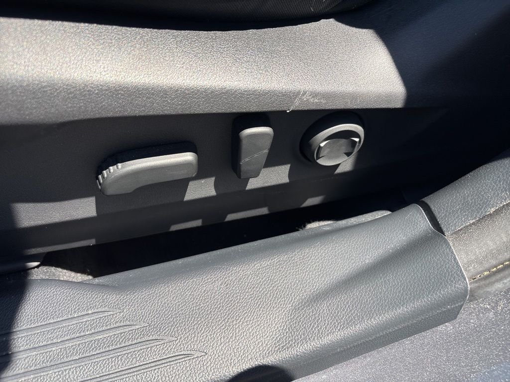 Certified Used 2022 Gray Subaru Premium image 19