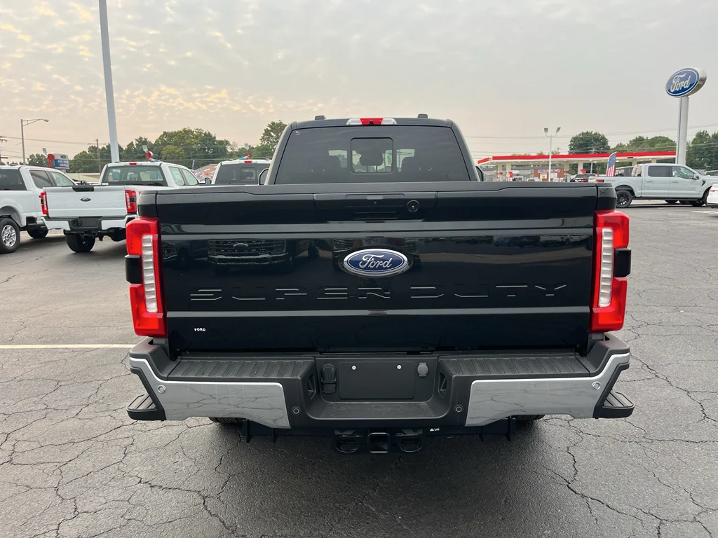 2026 Ford F-250 Super Duty Lariat - Photo 6