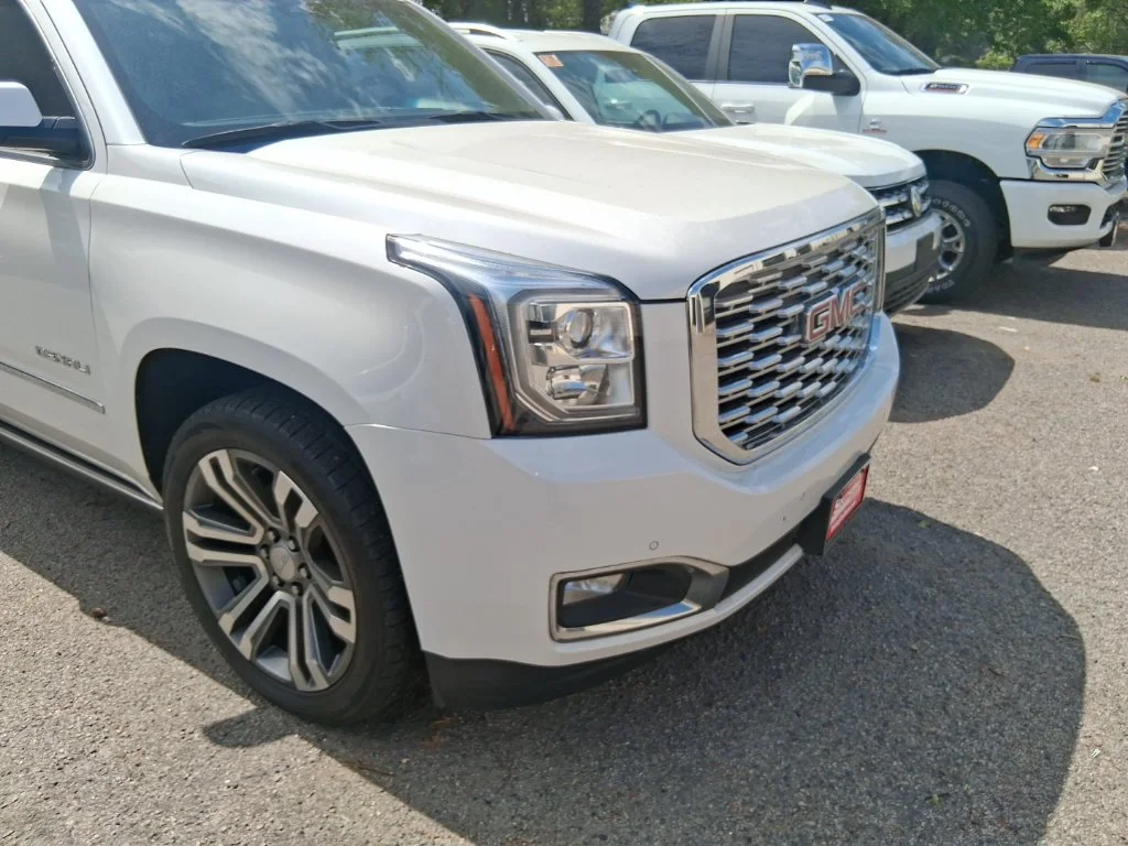 Used 2018 White GMC Denali image 12