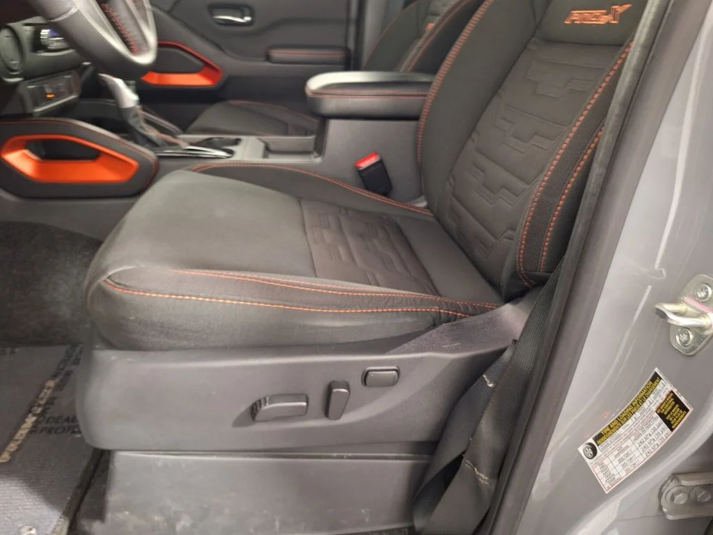 Used 2025 Boulder Gray Nissan PRO-X image 28