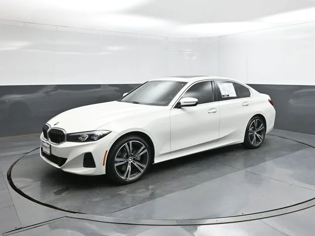 2024 BMW 3 Series 330i Sedan's photo