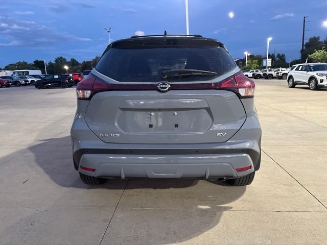 Used 2023 Gray Nissan SV image 6