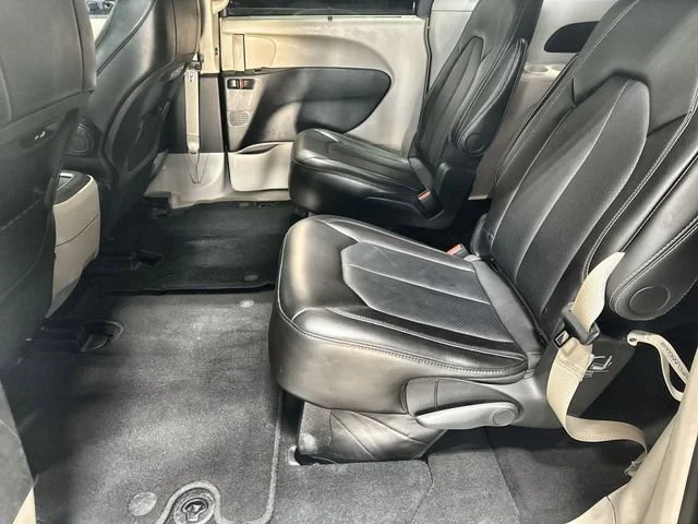 2024 Chrysler Pacifica Touring L - Photo 25