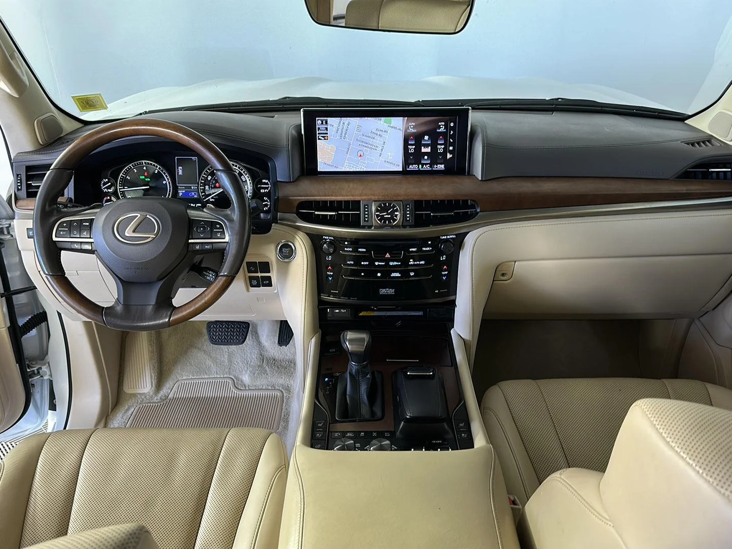 Used 2018 Eminent White Pearl Lexus LX 570 image 23