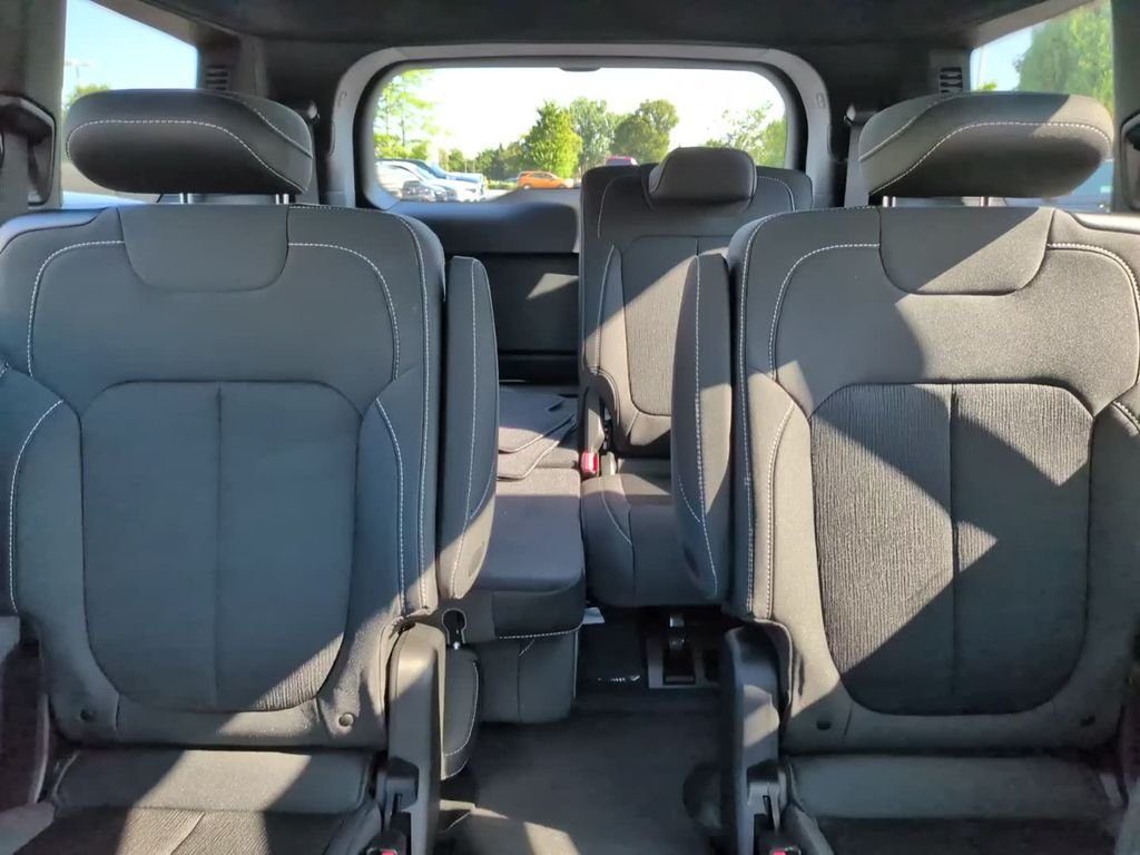 New 2026 Bright White Clearcoat Jeep Laredo X image 25