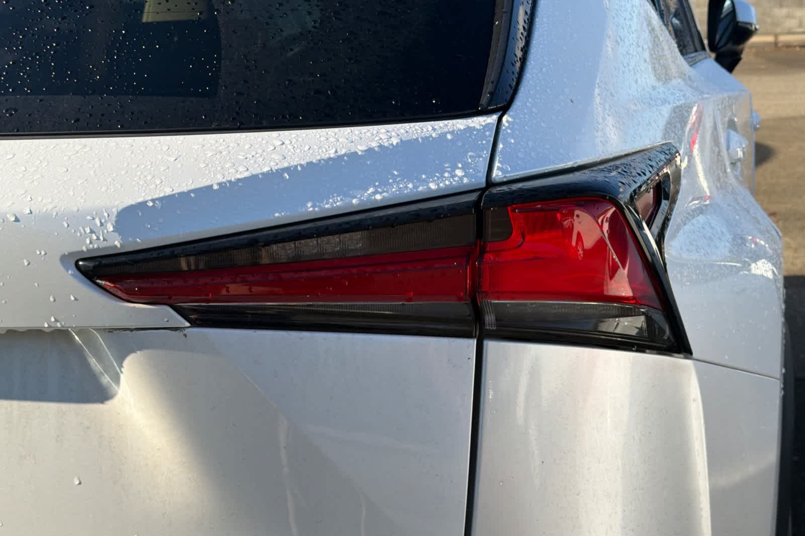 Used 2019 Eminent White Pearl Lexus  image 17