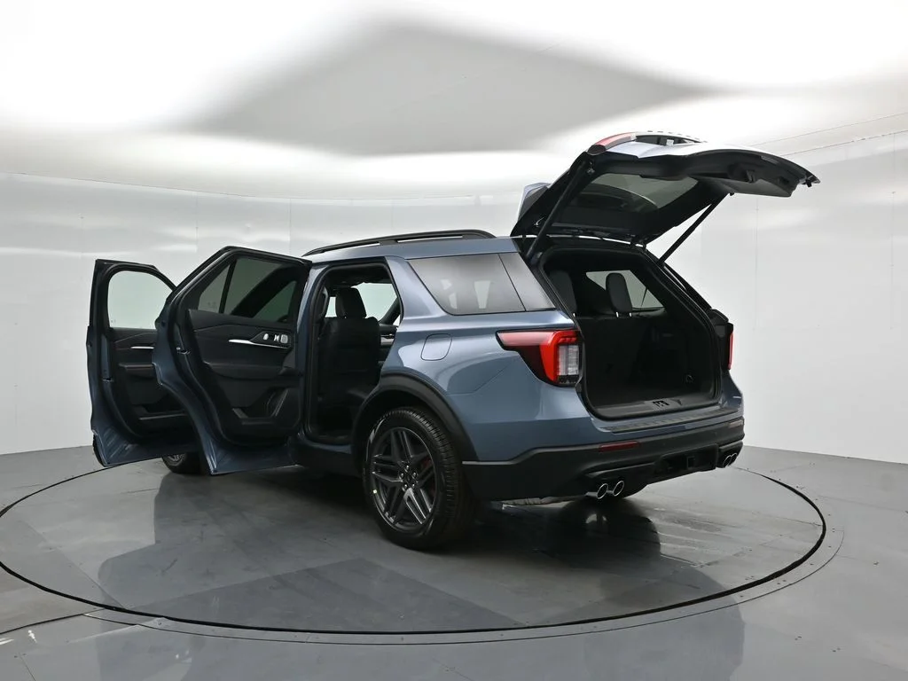 New 2026 Vapor Blue Metallic Ford ST image 38