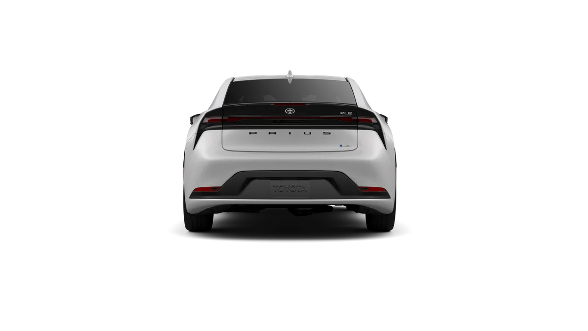New 2027 Cutting Edge Toyota XLE AWD image 8