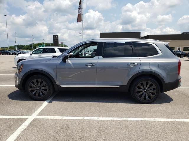 Used 2021 Silver Kia S image 9