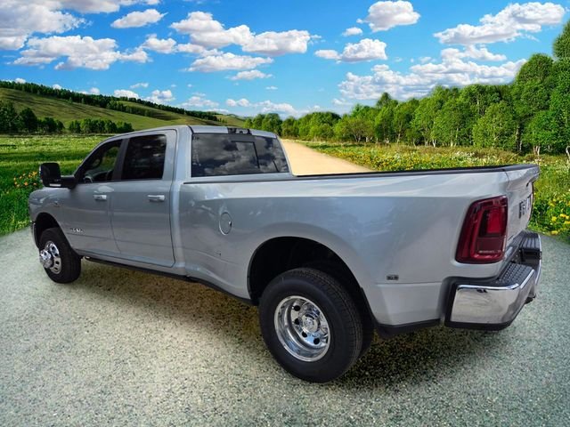 New 2026 Silver-Zynith Exterior Paint RAM Laramie image 5