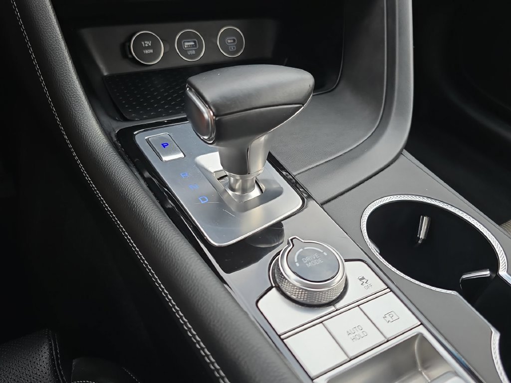 2025 GENESIS G70 Standard - Photo 31