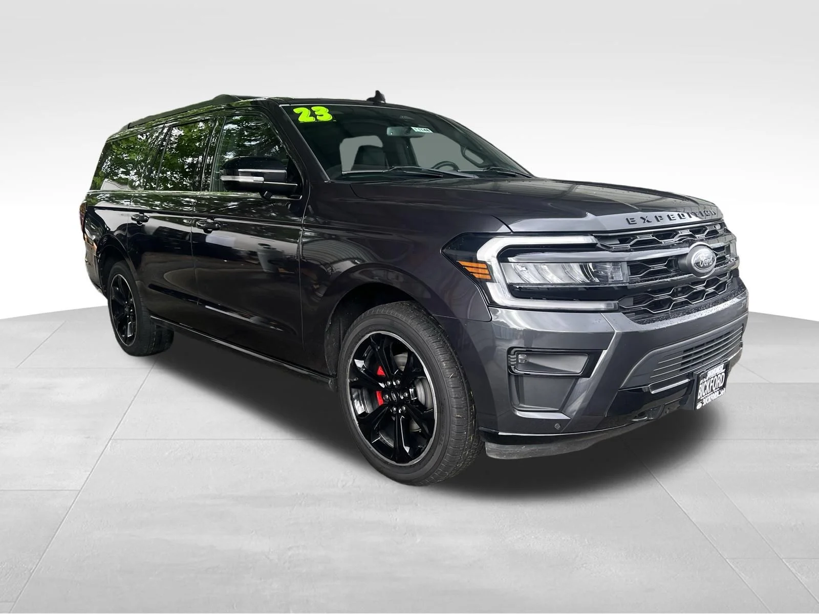 Used 2023 Gray Ford Limited image 3
