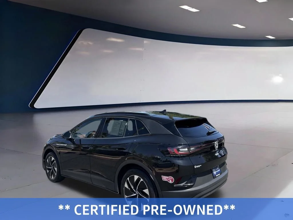 Certified Used 2022 Black Volkswagen Pro S image 4