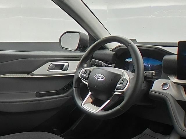 Used 2025 Black Ford Active image 35