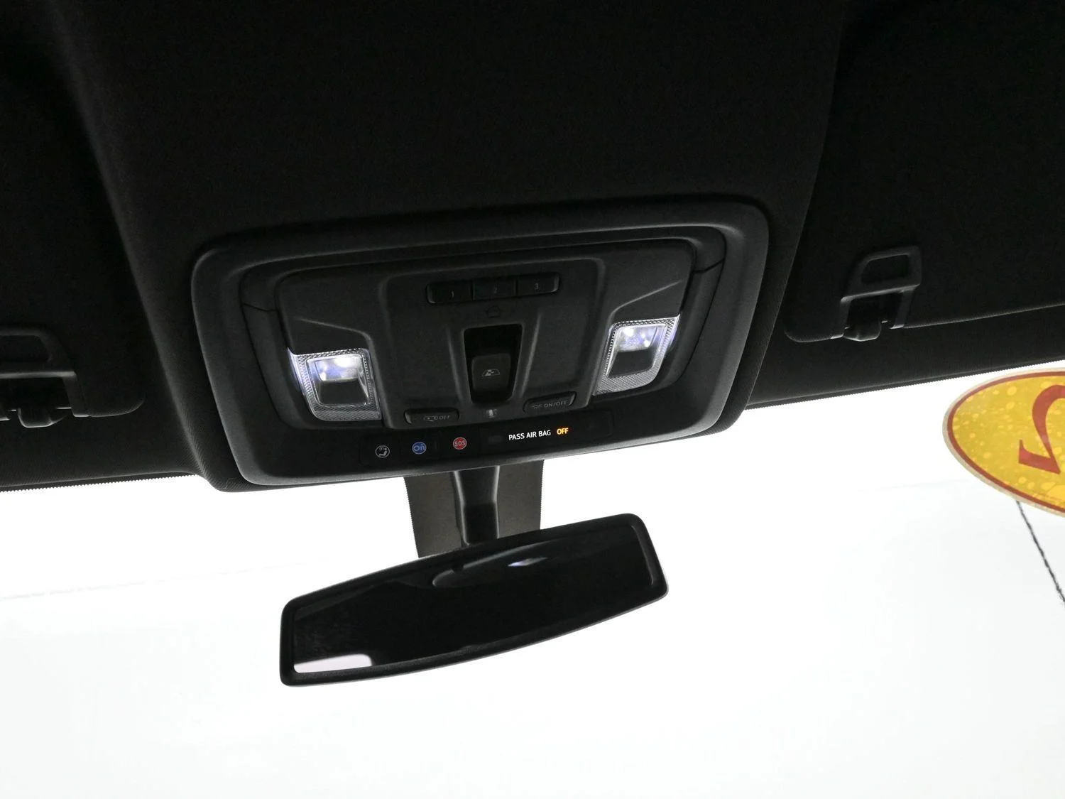 Used 2022 Summit White GMC AT4 image 27