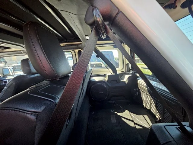 Used 2022 Black Jeep Unlimited Sahara 4xe image 7
