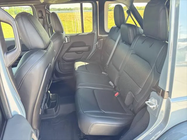 New 2026 Anvil Clear-Coat Exterior Paint Jeep  image 19