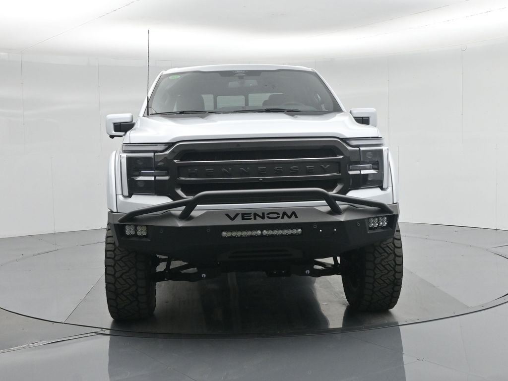 New 2025 Space White Metallic Ford Lariat image 27