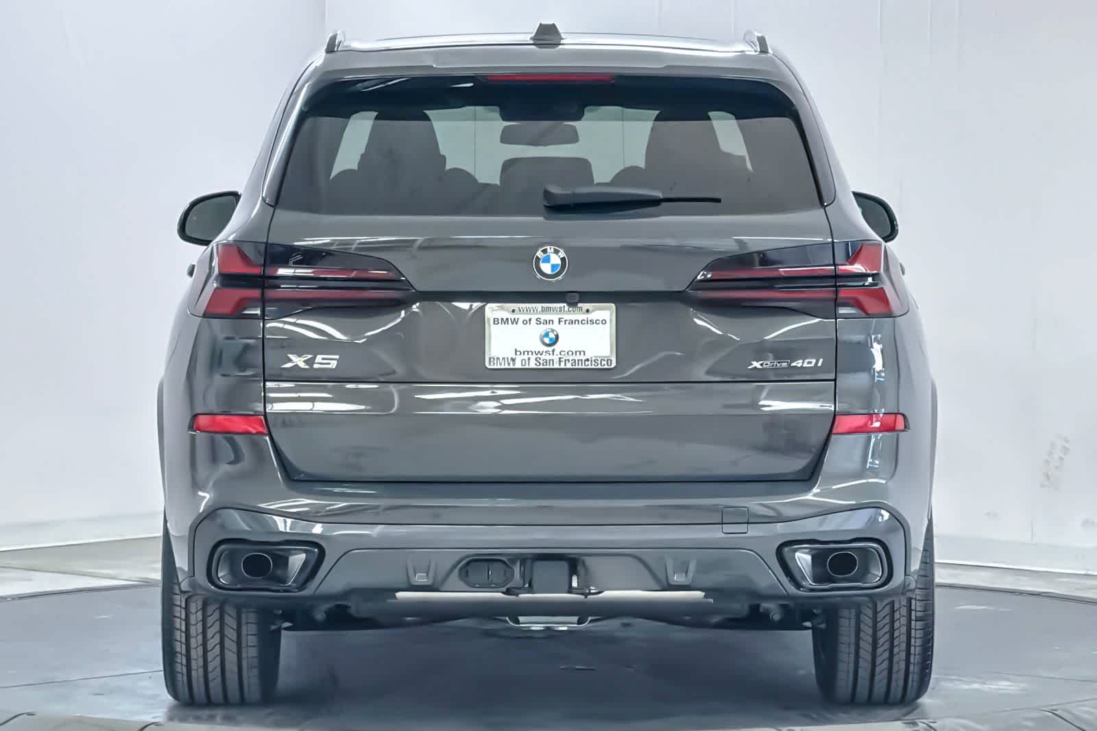 New 2026 Dravit Grey Metallic BMW xDrive40i image 7