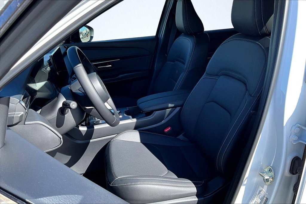 New 2026 Rhodium White Metallic Mazda 2.5 S Premium AWD image 9