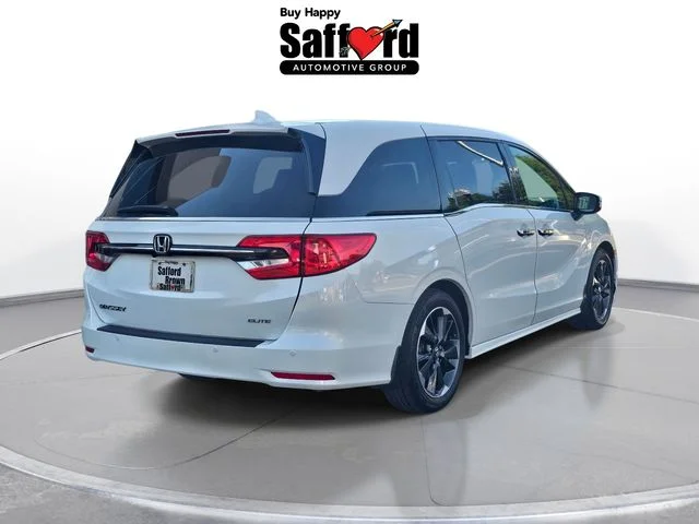 Used 2023 White Honda Elite image 4