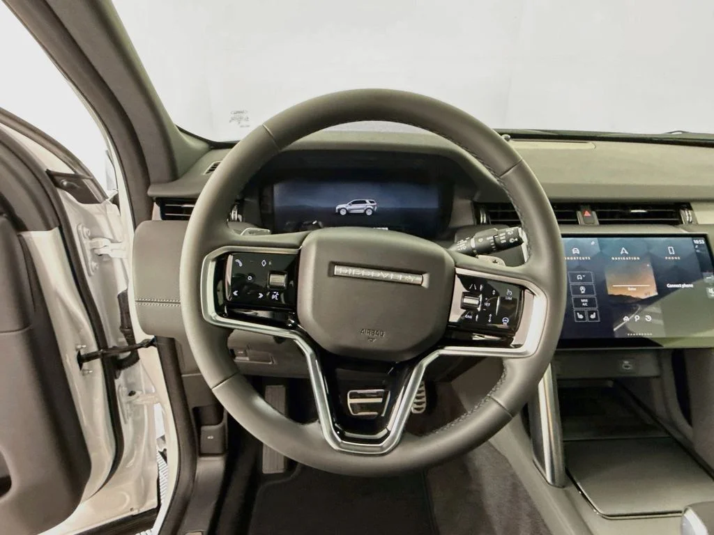 New 2026 Fuji White Land Rover Landmark image 11