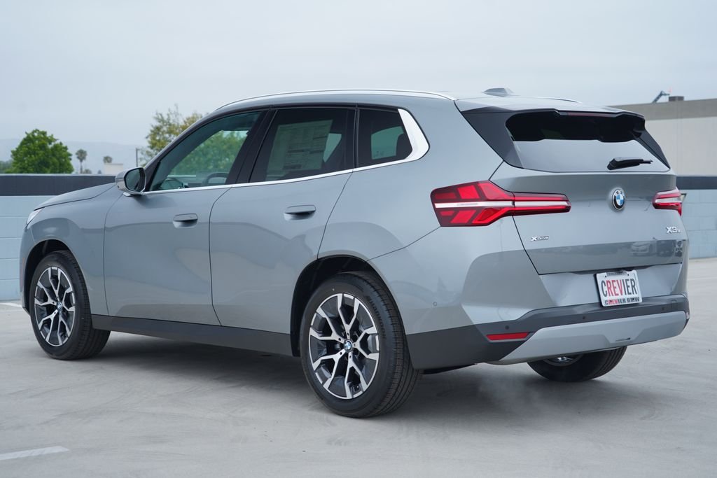 New 2026 Skyscraper Grey Metallic BMW 30 xDrive image 7