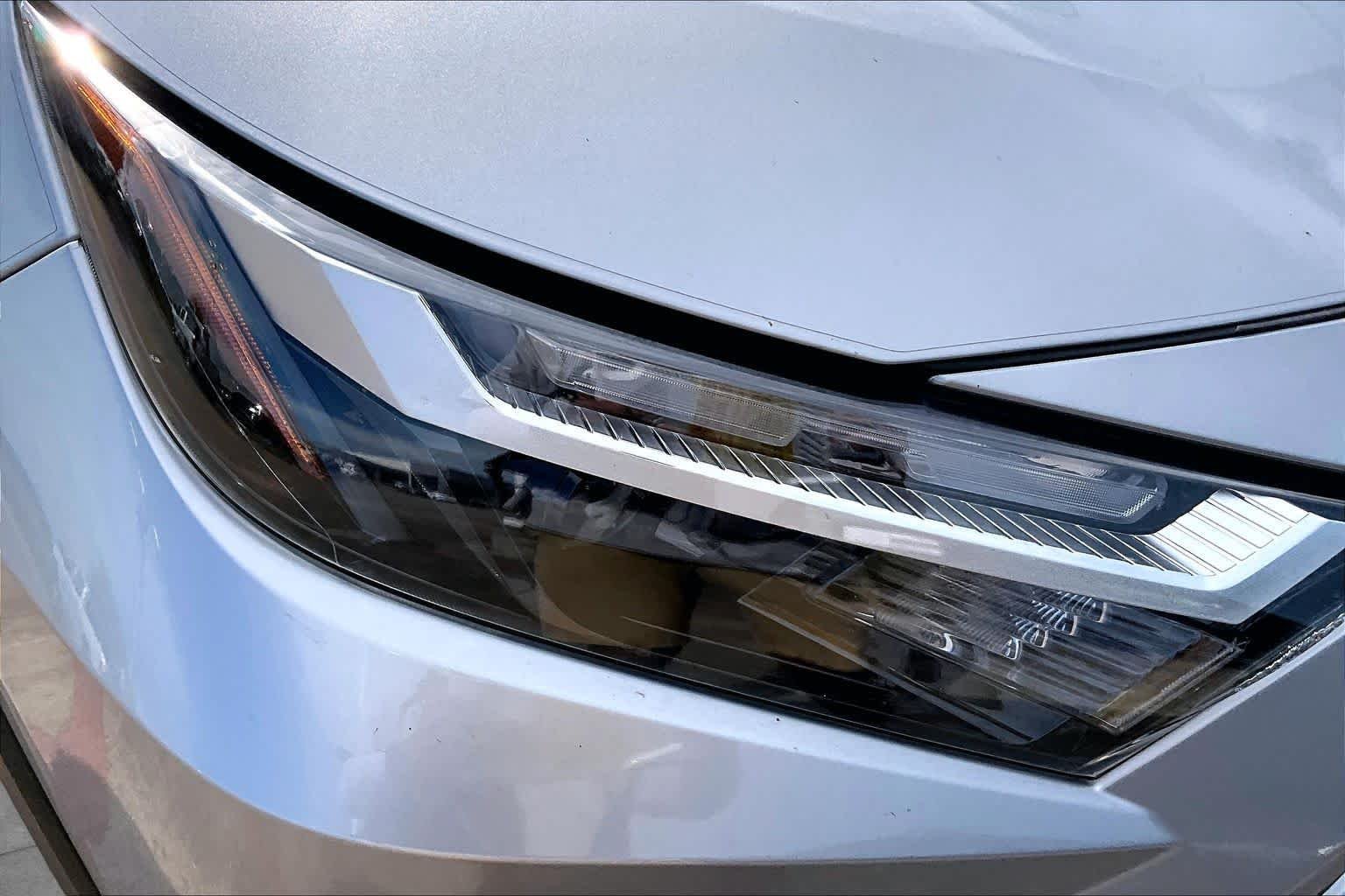 Used 2024 Silver Sky Metallic Toyota XLE Premium image 28