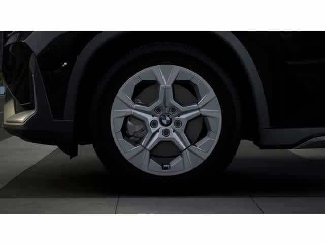 Used 2026 Black Sapphire Metallic BMW xDrive28i image 7