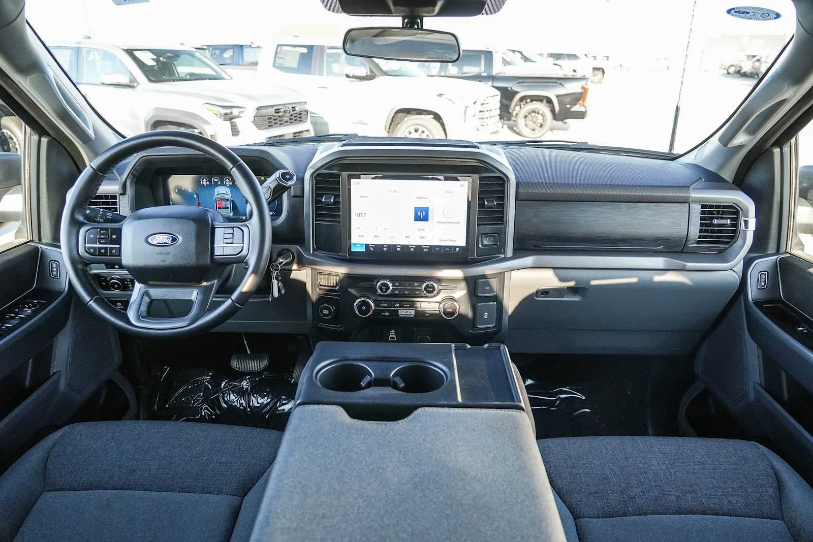 Used 2025 Agate Black Metallic Ford XLT image 11