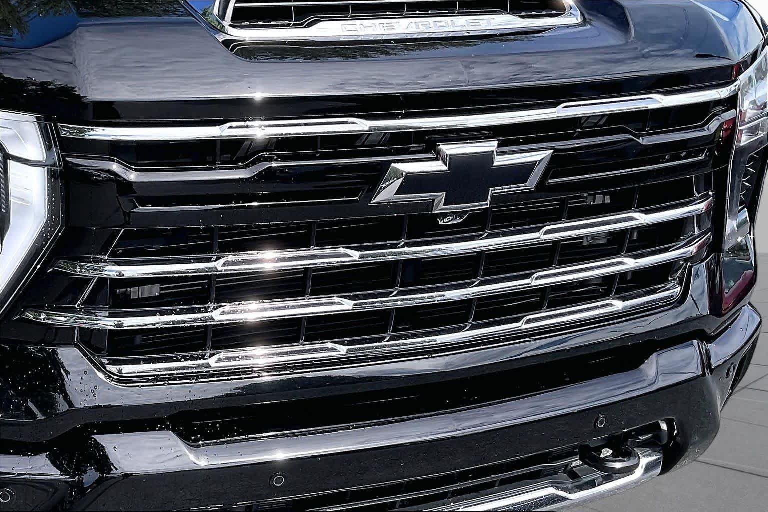 2025 Chevrolet Silverado 2500HD LTZ - Photo 29