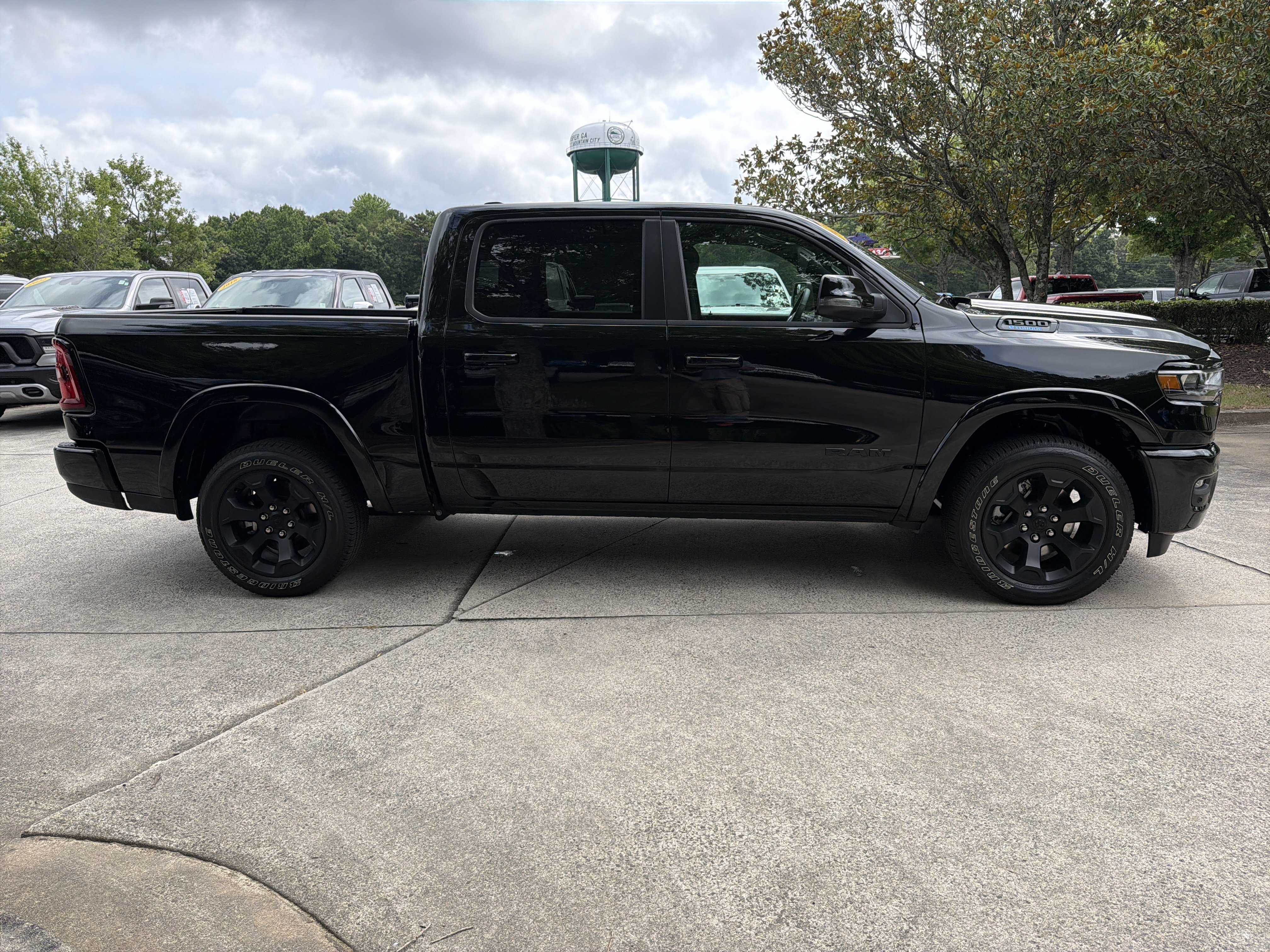 Used 2025 Diamond Black Crystal Pearlcoat Ram Big Horn image 11