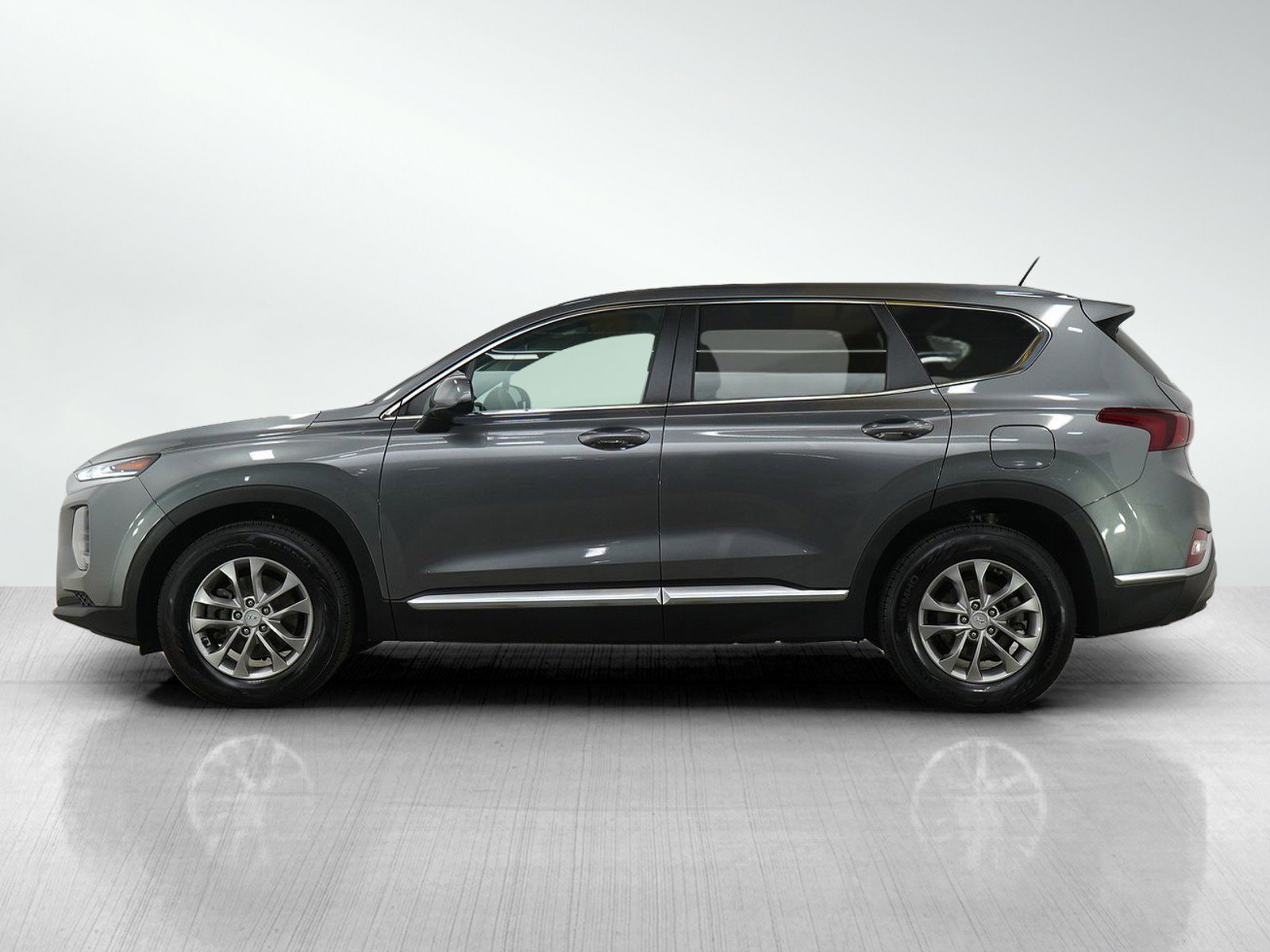Used 2020 Hyundai Santa Fe SE with VIN 5NMS2CAD2LH154011 for sale in Minneapolis, Minnesota