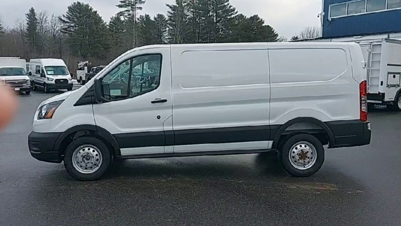 New 2026 Oxford White Ford Cargo Van image 18