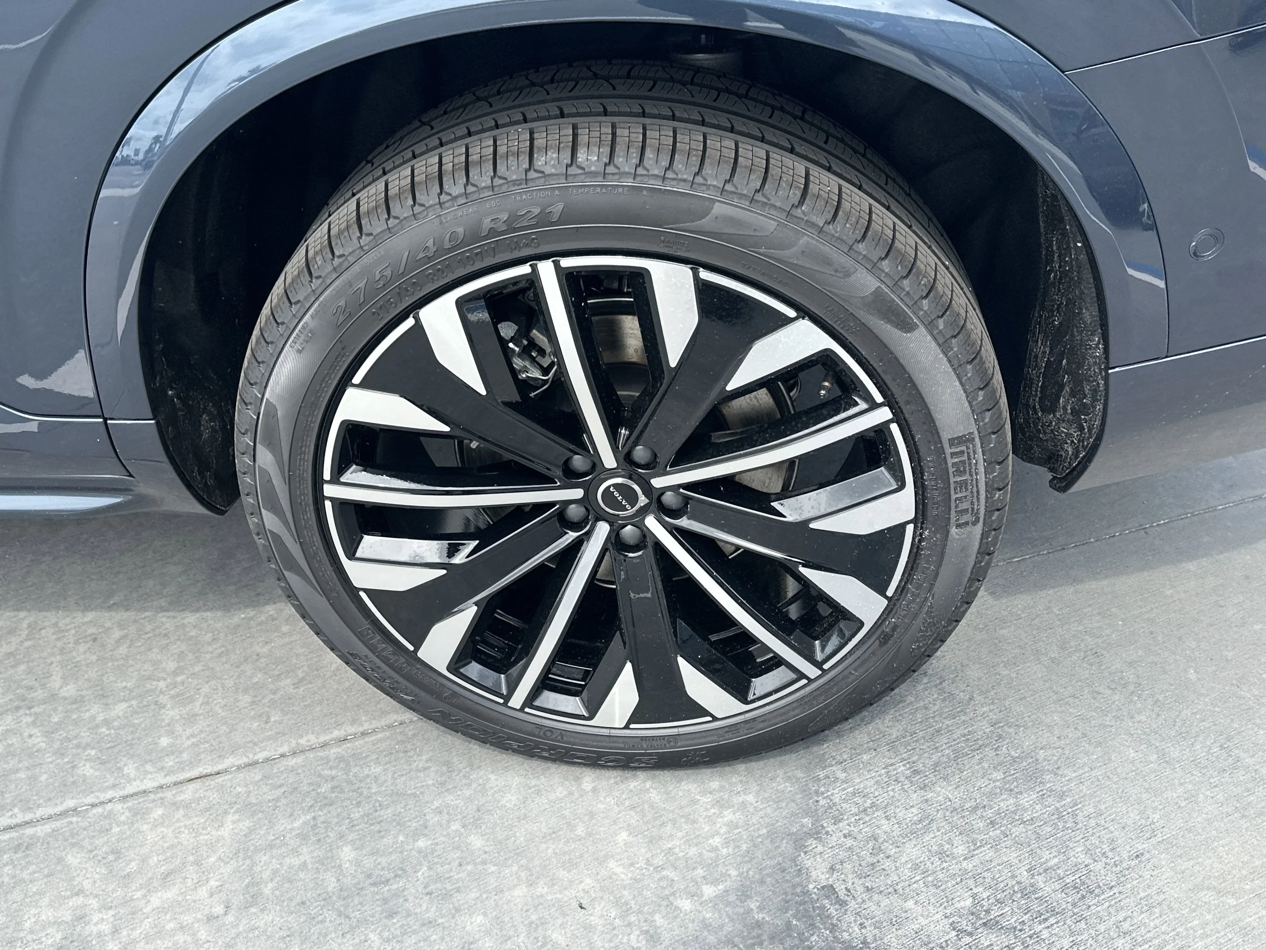 2026 Volvo XC90 Plus - Photo 10