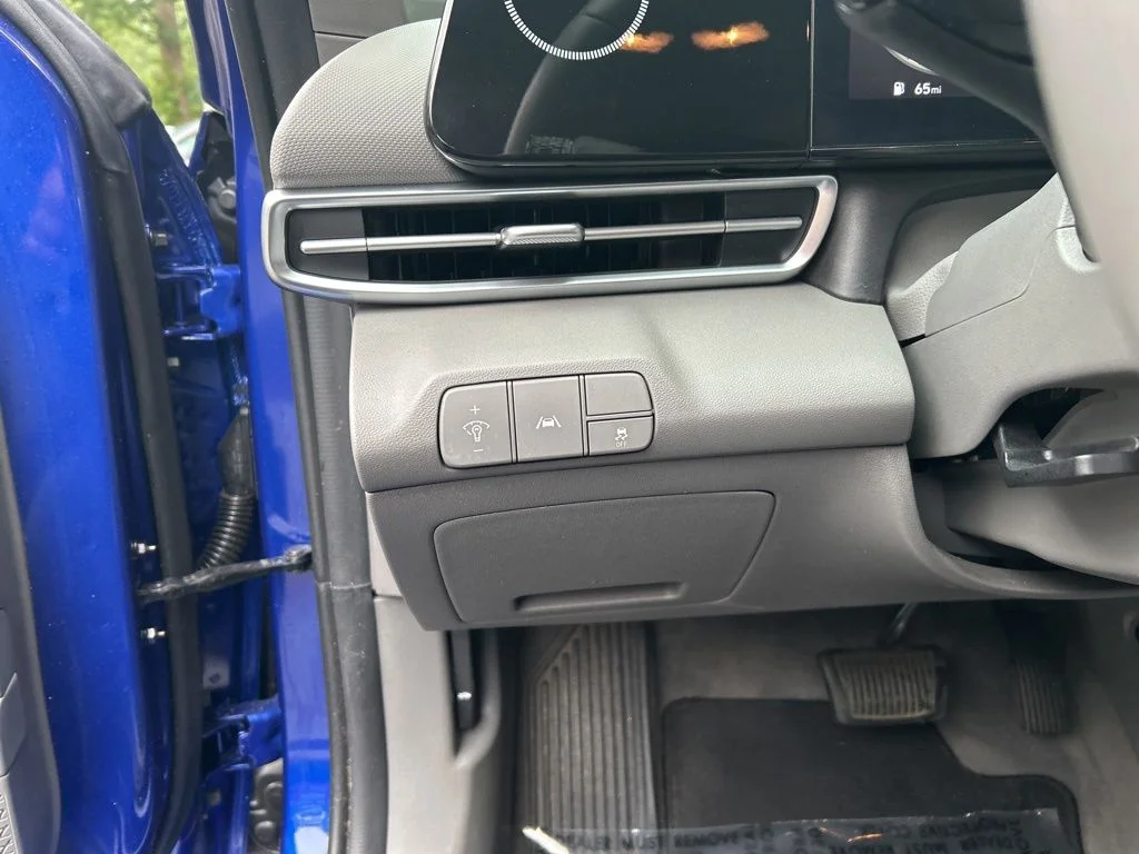 Used 2023 Blue Hyundai SEL image 23