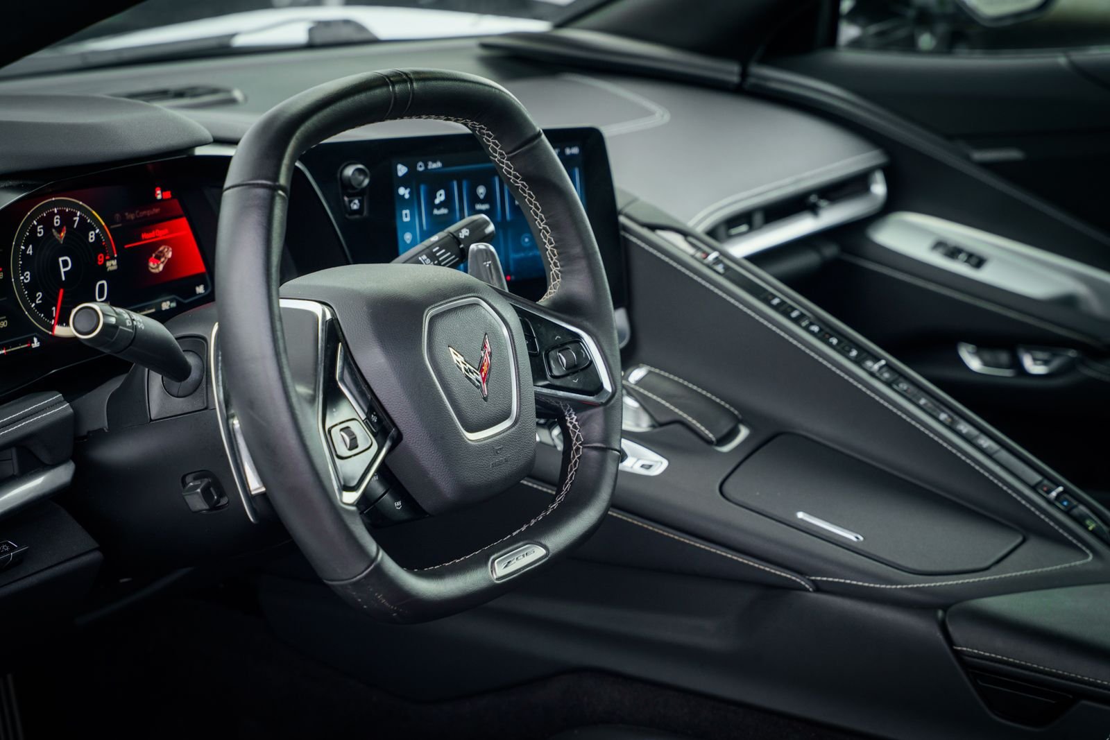 Used 2024 White Chevrolet Z06 image 30