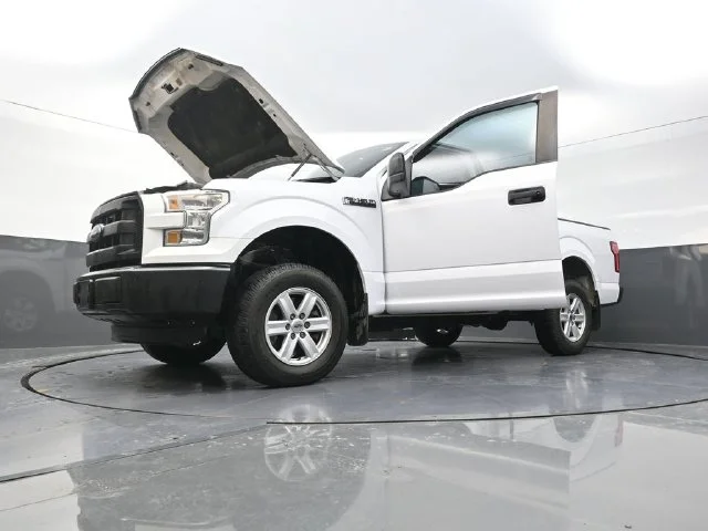 Used 2016 White Ford XL image 37
