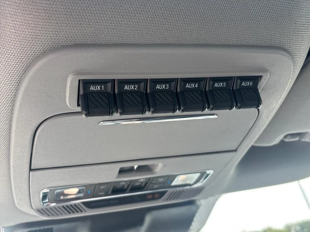 Used 2024 Gray Ford Lariat image 39