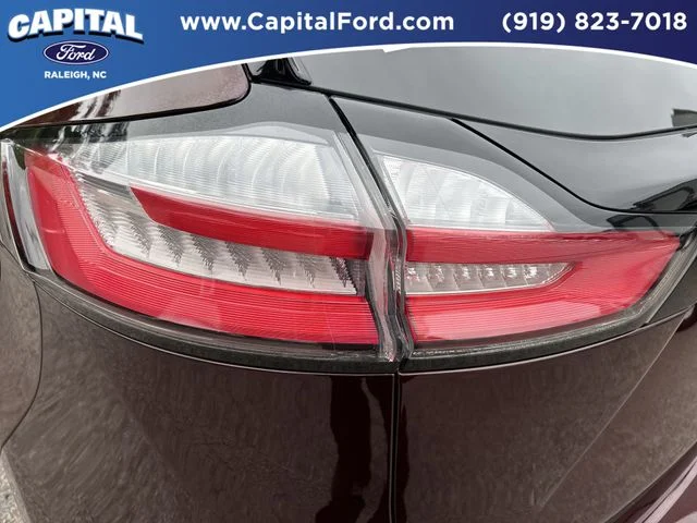 Used 2021 Red Ford SEL image 15