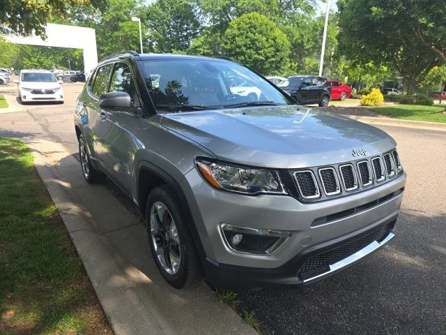 Used 2020 Silver Jeep Limited image 11