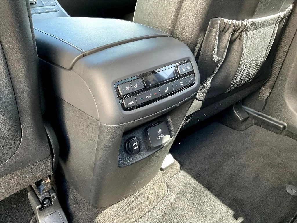 Used 2023 White Hyundai Limited image 12