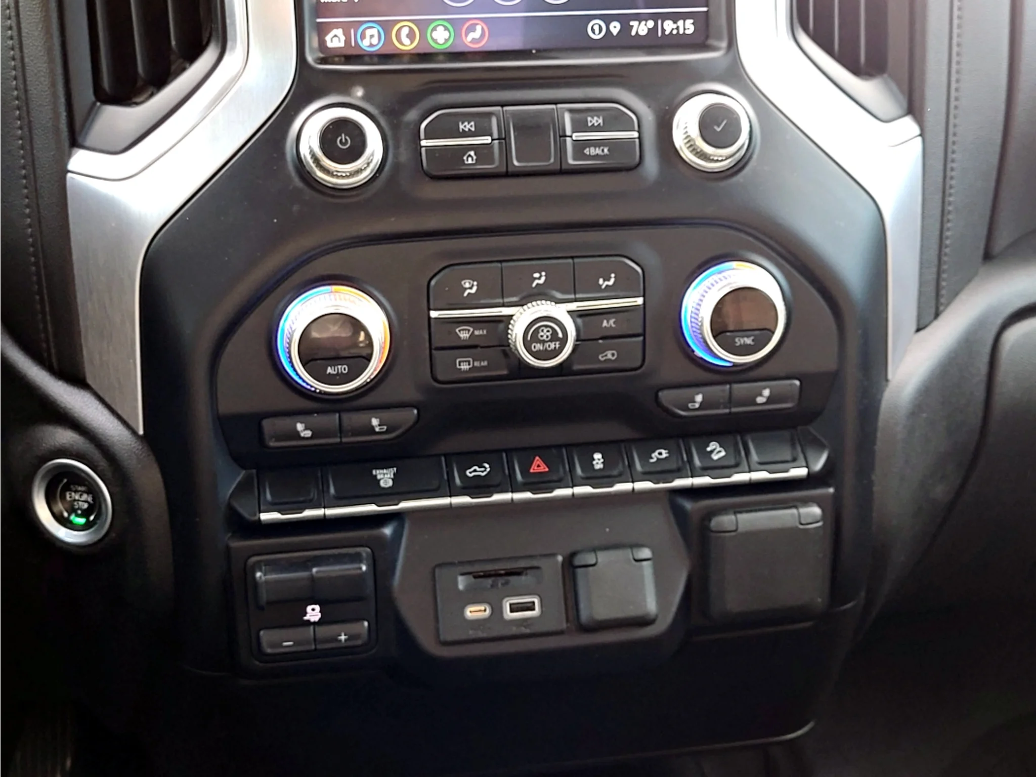 Used 2021 Summit White GMC SLE image 17
