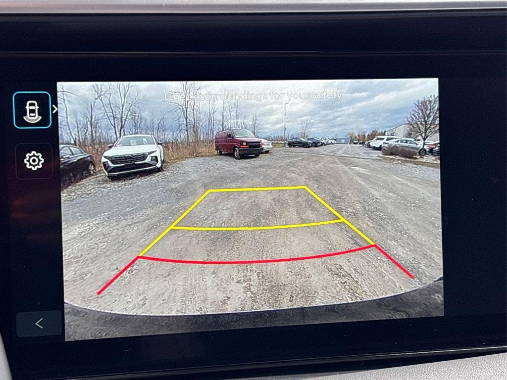 New 2026 White Hyundai SE AWD image 19