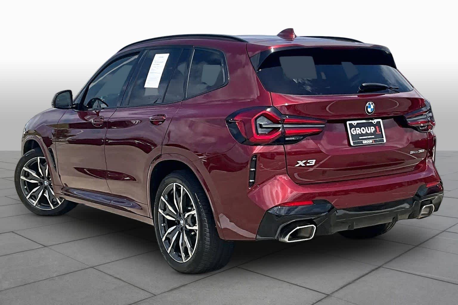 Used 2023 Aventurin Red Metallic BMW sDrive30i image 11